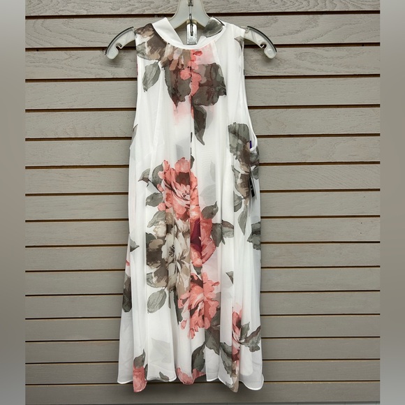 Robbie Bee Dresses & Skirts - NWTRobbie Bee Floral Sleeveless Dress - White and Pink Size L